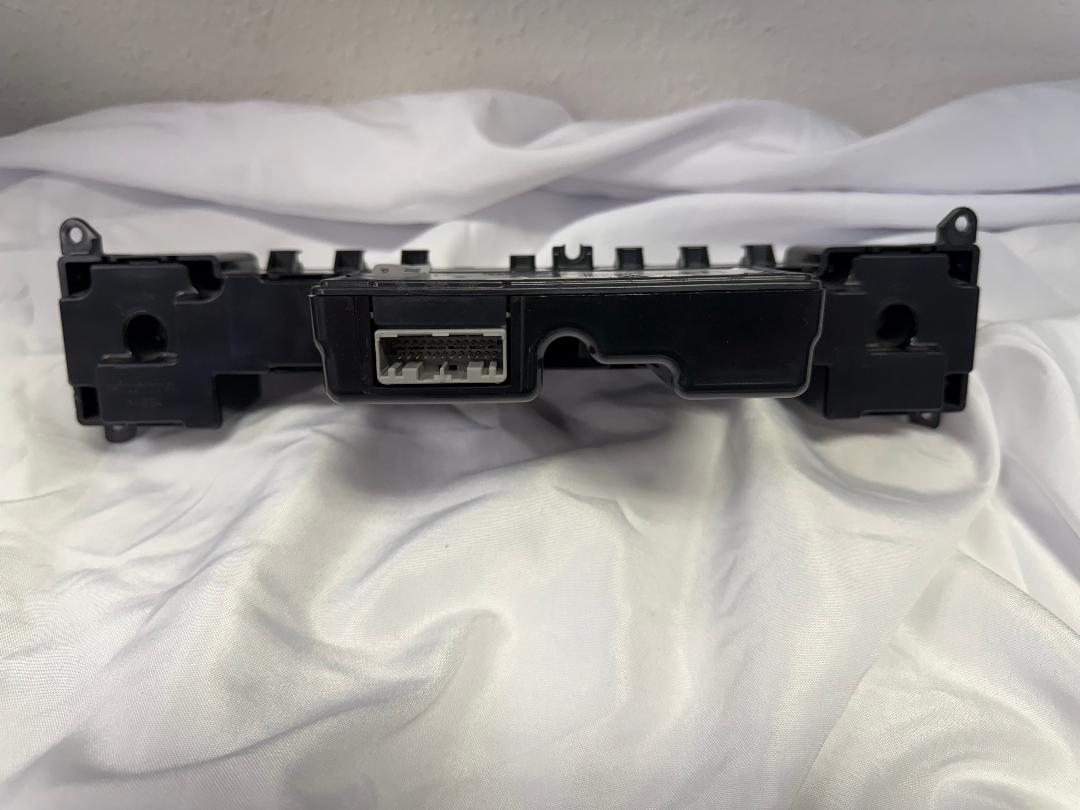 2008-2012 HONDA ACCORD LX SE TEMPERATURE CONTROL MODULE